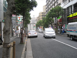 西葛西駅北口から学校までの道順3