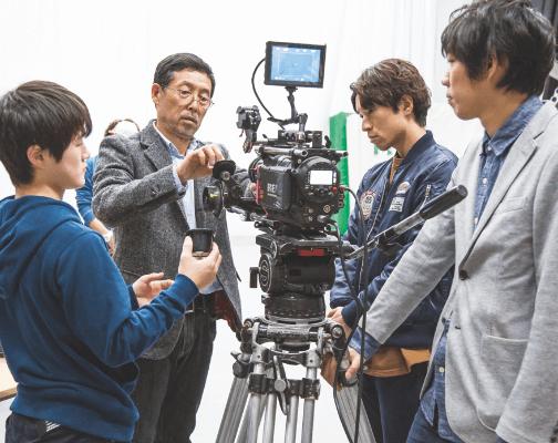 制作会社「東映」の監督が直接指導